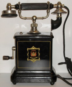 JYDSK TELEFON BORDMODEL MED GAFFEL