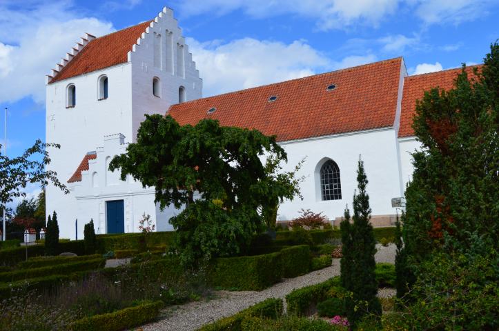 Landet kirke 3
