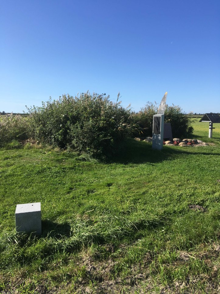 Gravsted og mindested